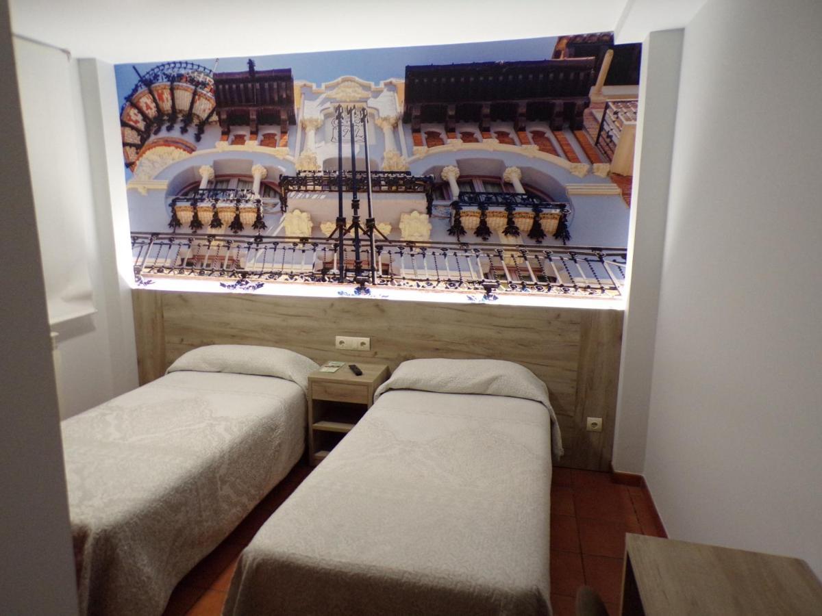 Hostal Serruchi Teruel Exteriér fotografie