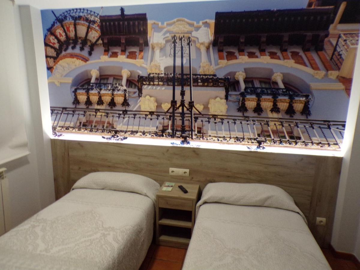 Hostal Serruchi Teruel Exteriér fotografie