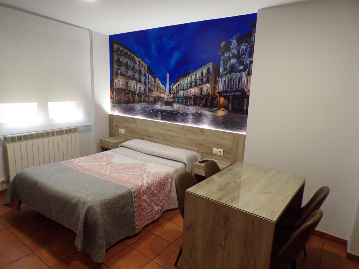 Hostal Serruchi Teruel Exteriér fotografie
