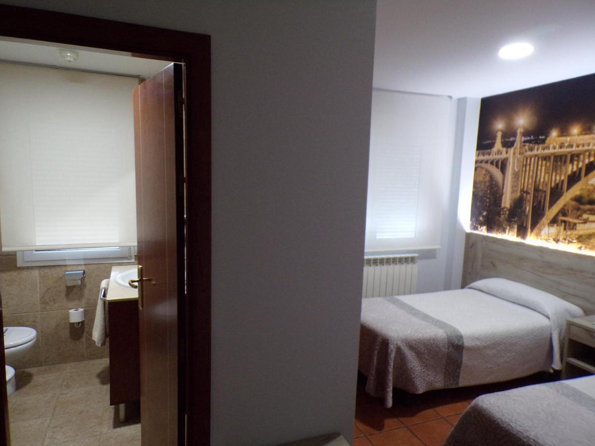 Hostal Serruchi Teruel Exteriér fotografie